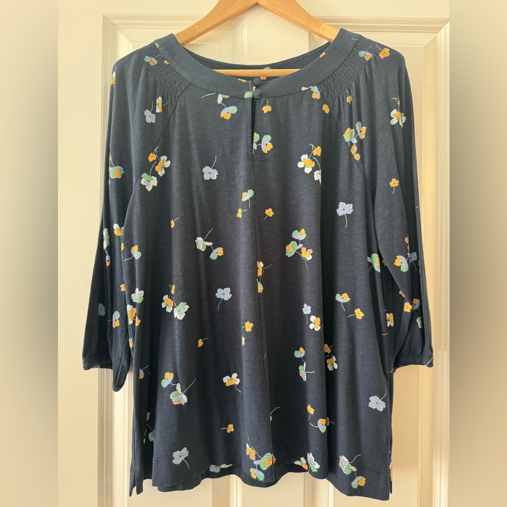 J.Jill blue beautiful top size medium cleaning out closet